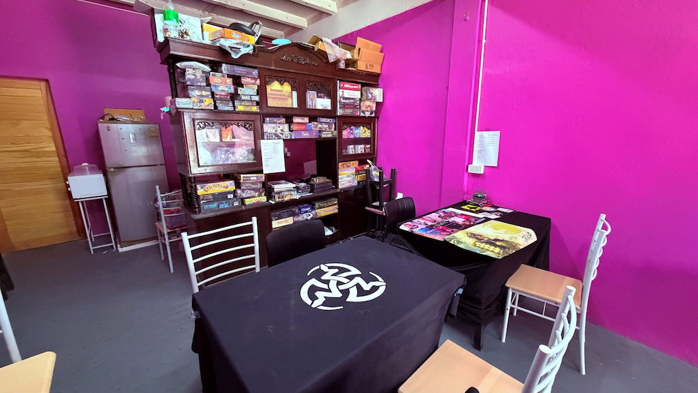 Hotel Pink Kraken Hostel