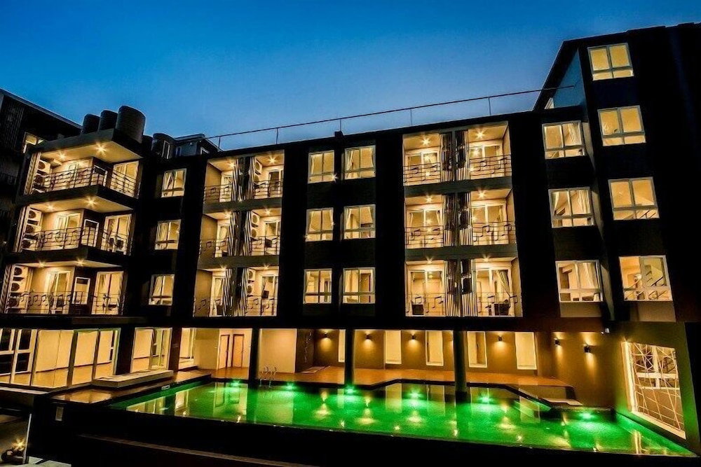 Hotel The Violin Sriracha