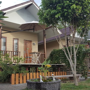 Hotel Bansuan Inthanon Resort cazare Chom Thong