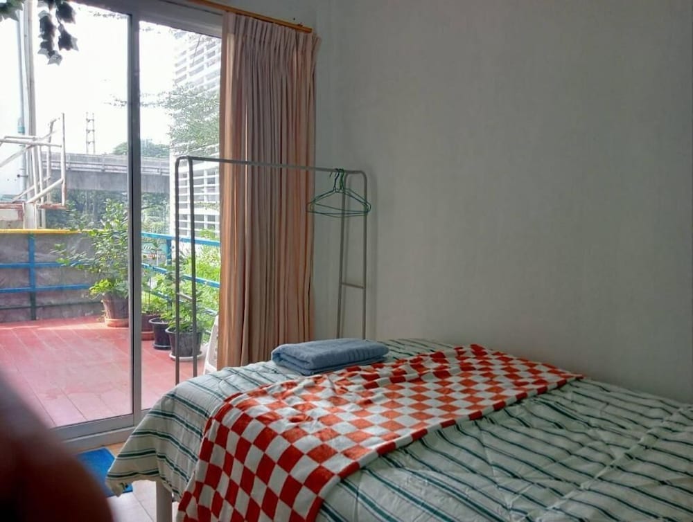 Hotel Ban Suanlum Guesthouse Bangkok