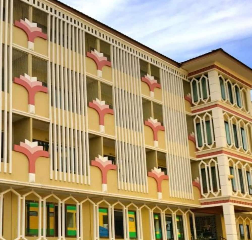 Hotel Poonsook Resident Hotel