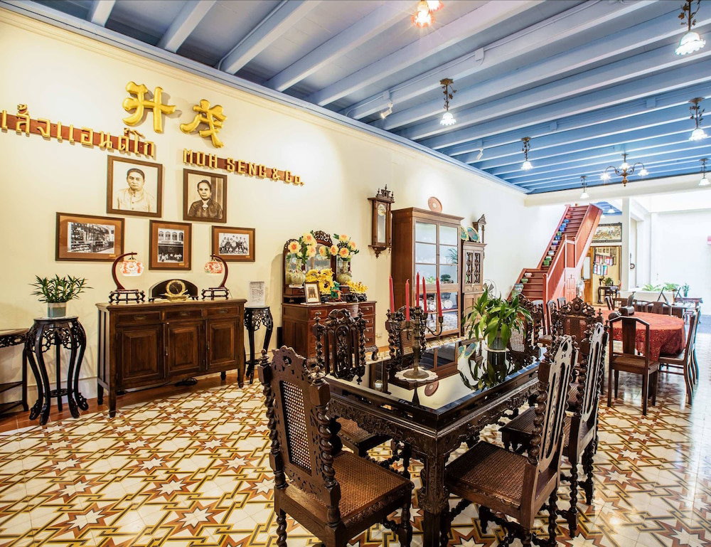 Hotel Woo Gallery And Boutique Hotel