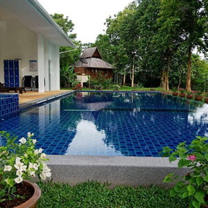 Hotel Fuengfah Riverside Garden Resort cazare San Sai