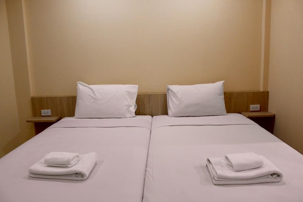 Bangsaen Villa Hotel