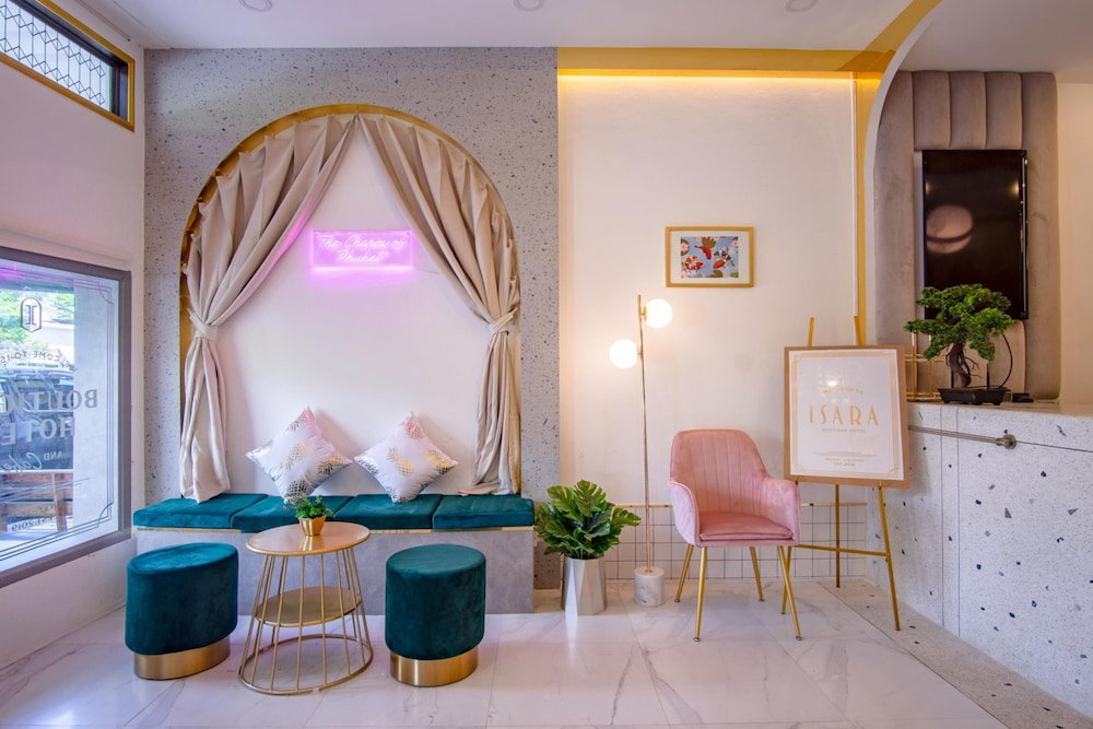 Isara Boutique Hotel And Cafe