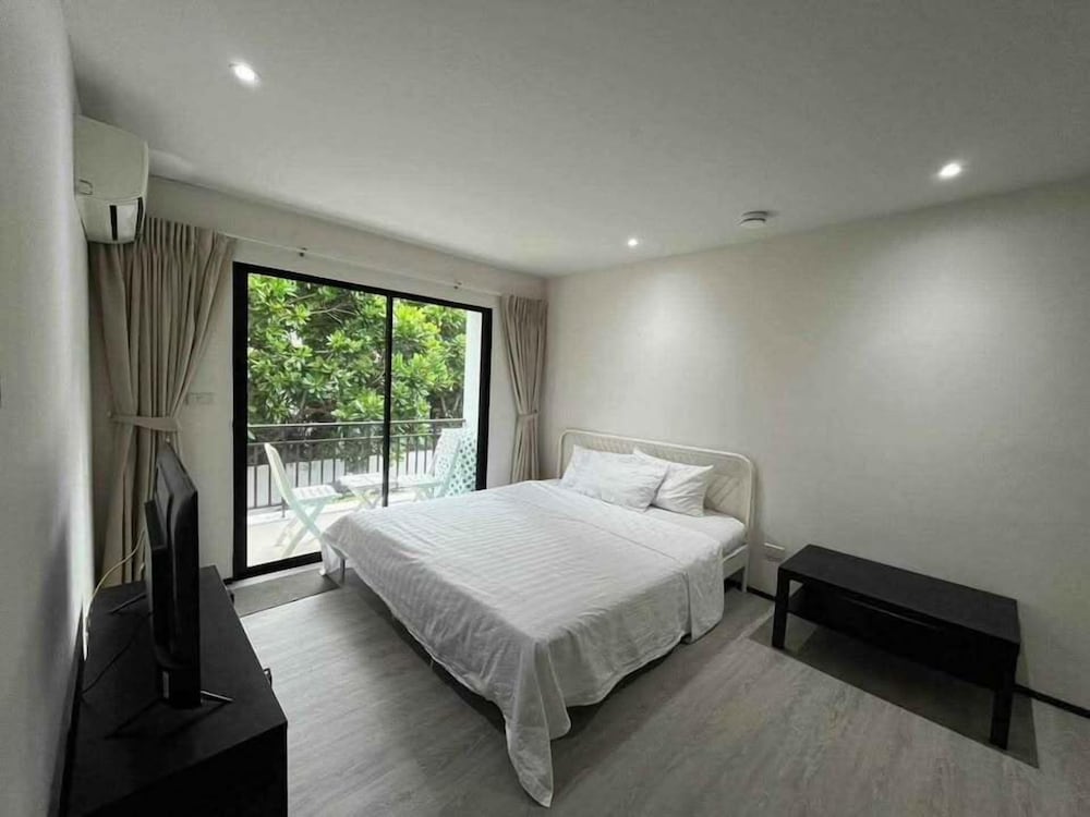 The Title Aparthotel By Sea Breeze Trips