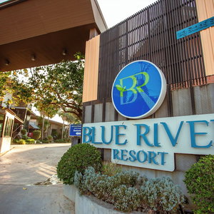 Hotel Blue River Resort cazare Phitsanulok