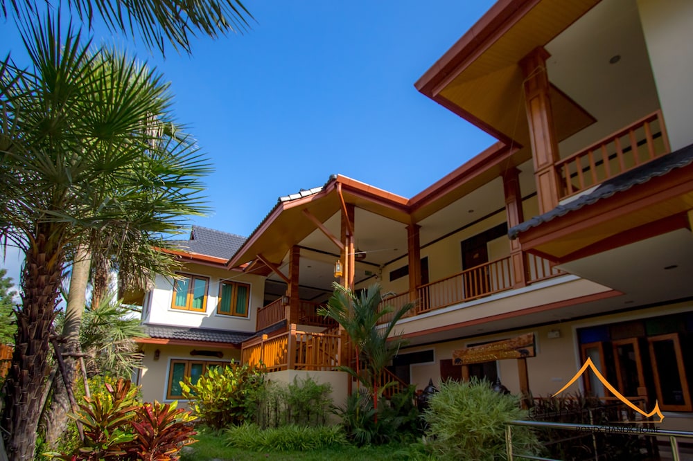 Hotel Baan Pondchanok Hotel
