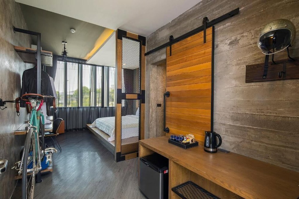 Wheeler Bed & Bike