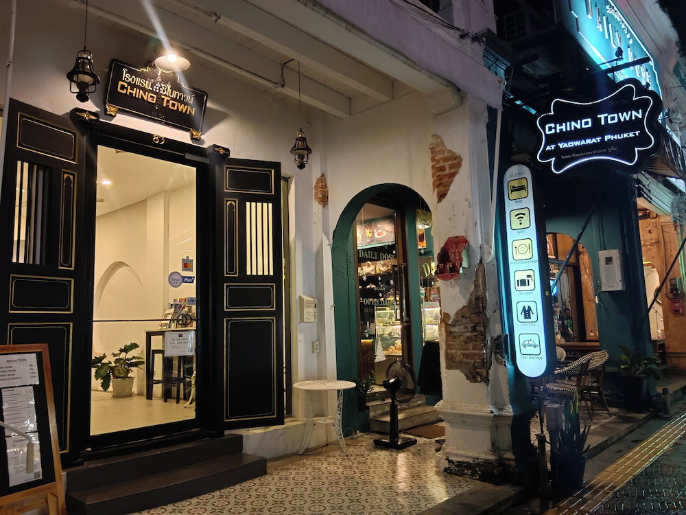 Chino Town At Yaowarat Phuket