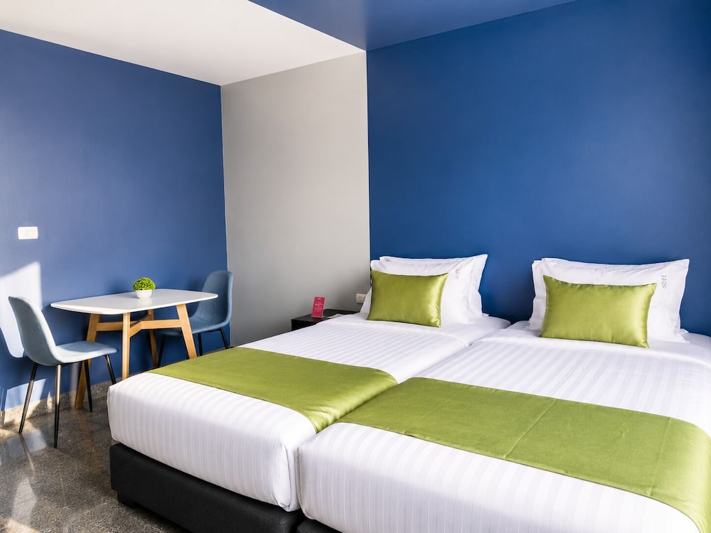 Icheck Inn Phuket Town