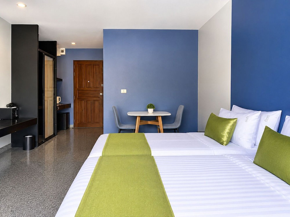 Icheck Inn Phuket Town