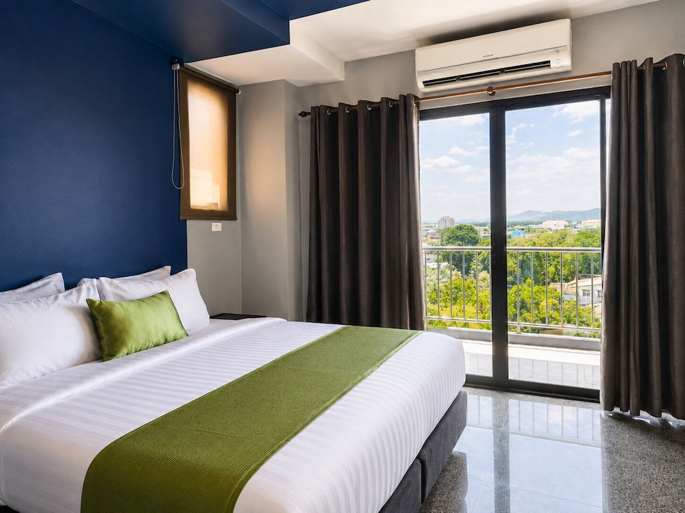 Icheck Inn Phuket Town