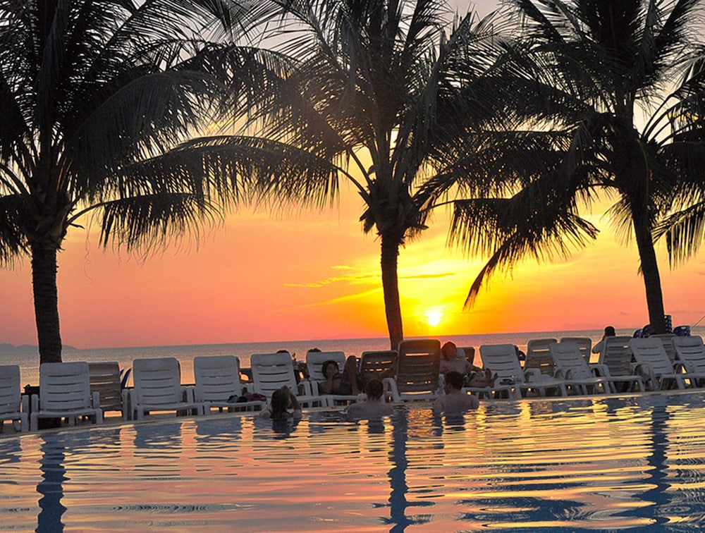Hotel Coral Resort & Bungalows