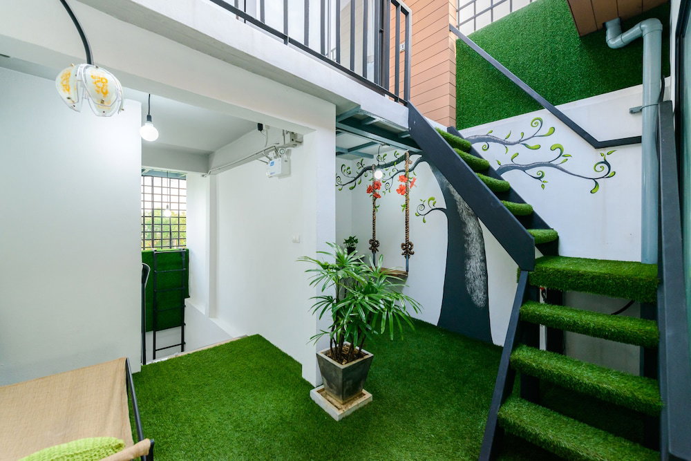 Hotel Eco Hostel Phuket