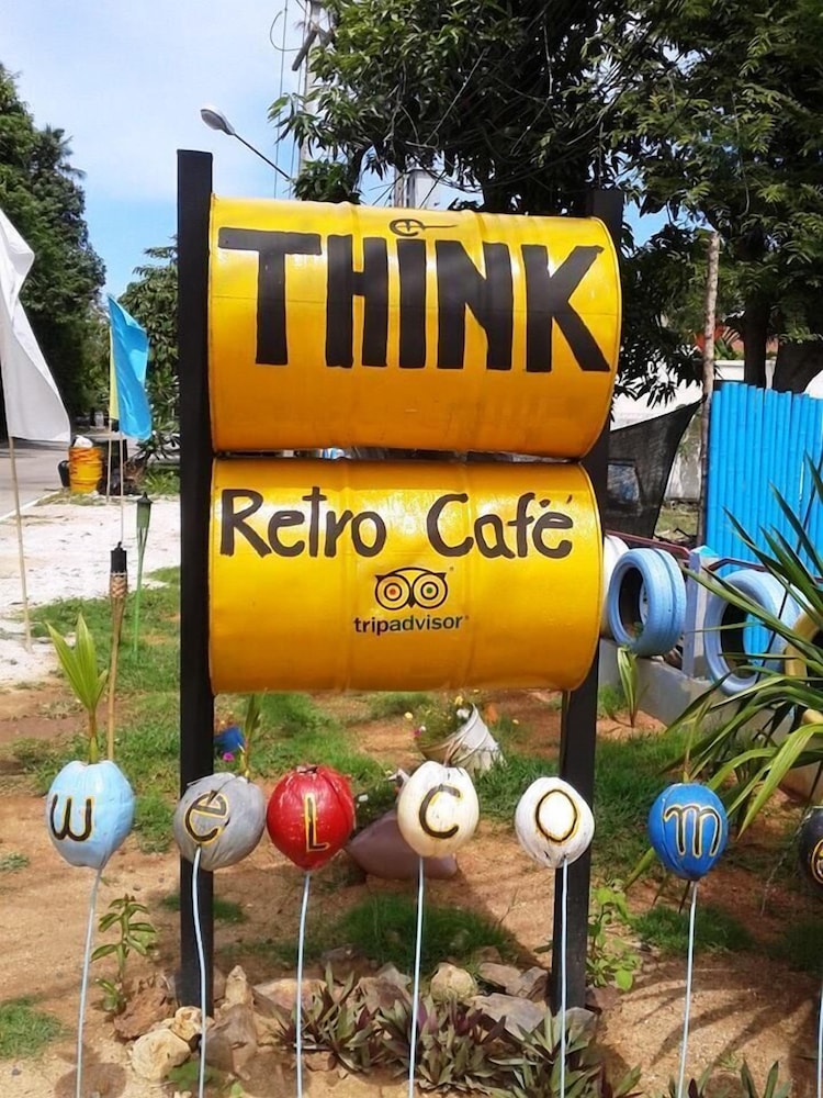 Hotel Think & Retro Cafe Lipa Noi Samui