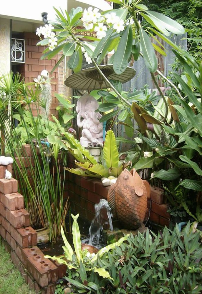 Hotel Baan Pim