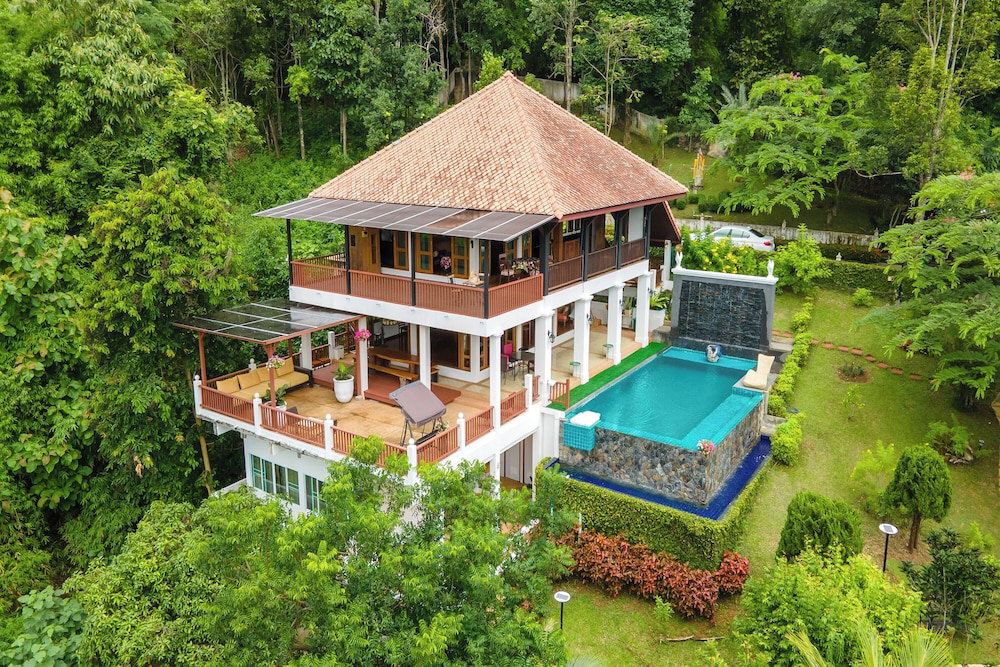 Hotel Guru Resort Chiang Mai