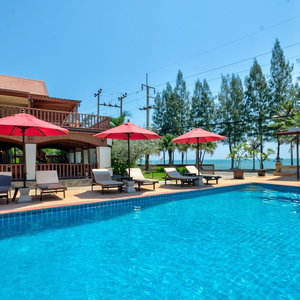 Hotel Palm Beach Resort cazare Pran Buri