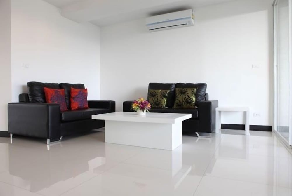 Laelay Suites