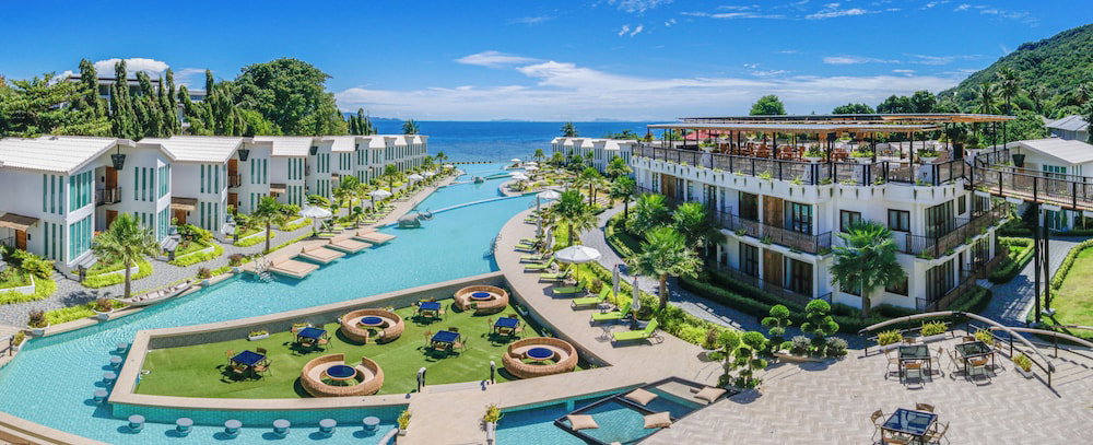 Hotel Vannee Golden Sands Beachfront Resort