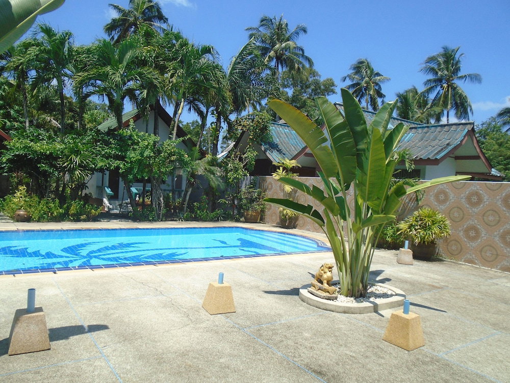 Hotel Baan Coconut