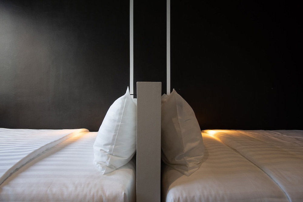 Hotel Prime Town - Posh & Port Hotel Phuket