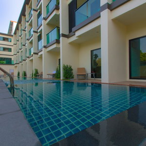 Sejur Airport Beach Hotel Phuket vacanta Suwannaphum
