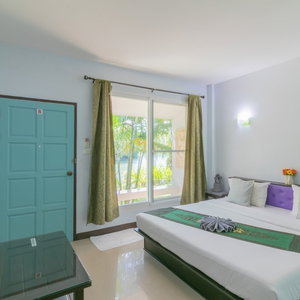 Hotel Chaiyo Resort cazare Wichit