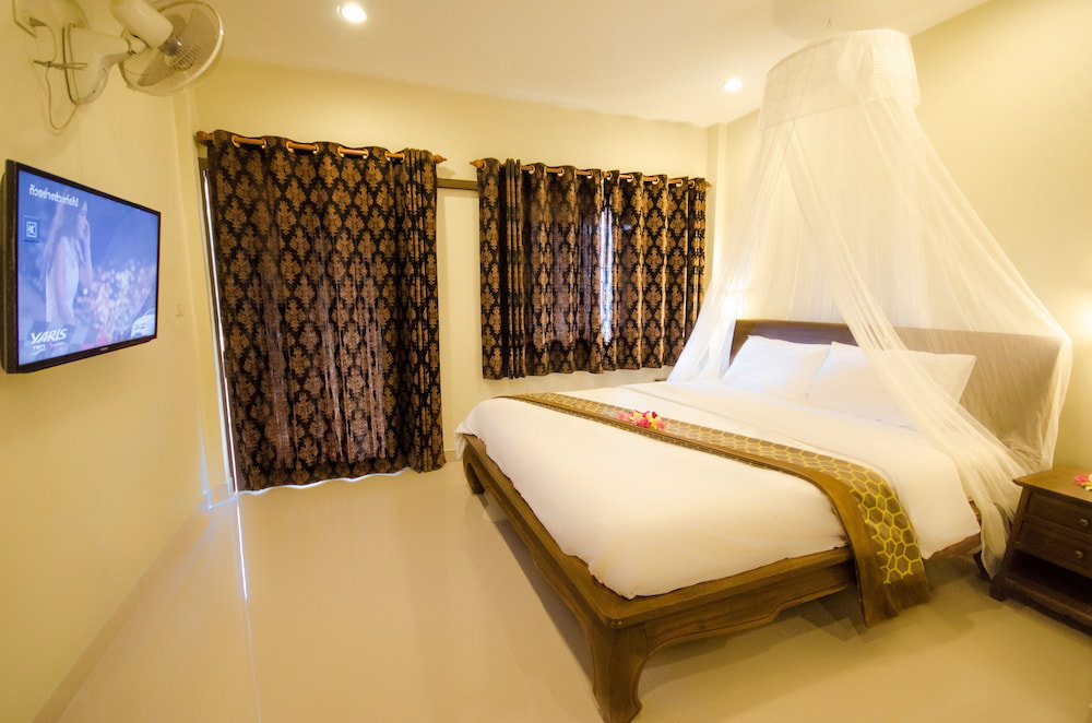 Hotel Namphung Phuket Boutique Resort