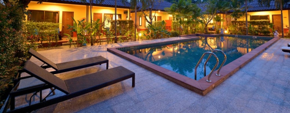 Hotel Happy Cottages Phuket