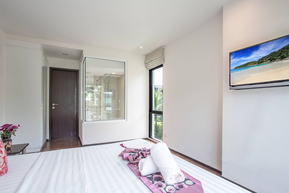 The Title Rawai Pool View Apartment F303