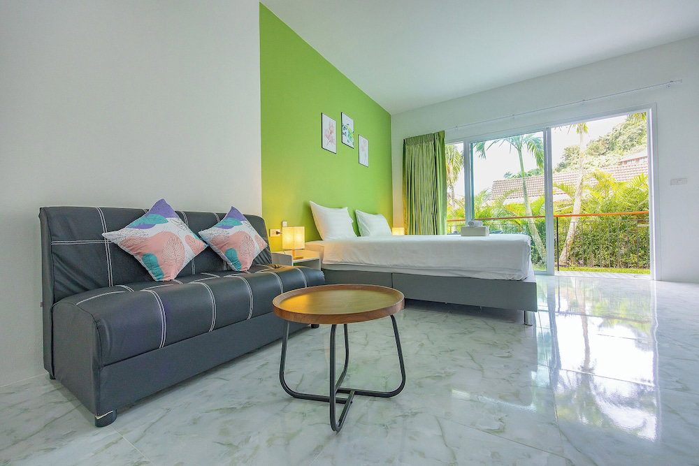 Karon Hotel At 22