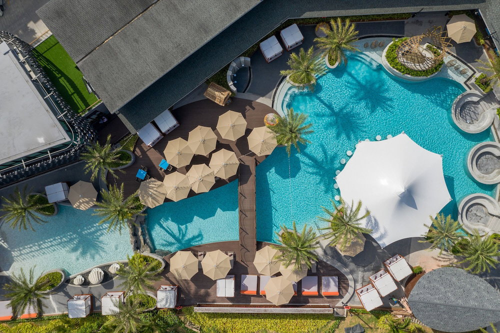 Hotel Patong Bay Hill Resort