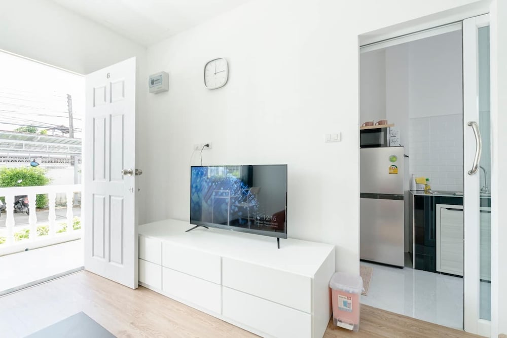 Charming Studio Suite - Private Washer