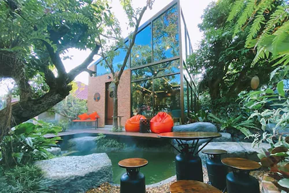 Hotel Floraville Phuket Resort