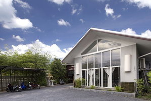 Hotel The Lantern Hostel And Spa cazare Ban Chalong
