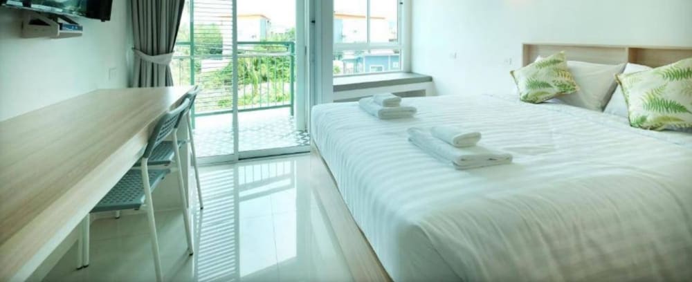 Hotel Behome Phuket