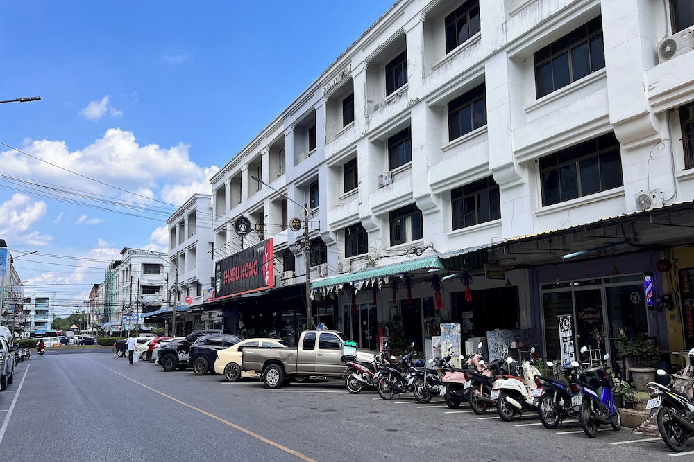 Hotel Bed Station Hostel Krabi