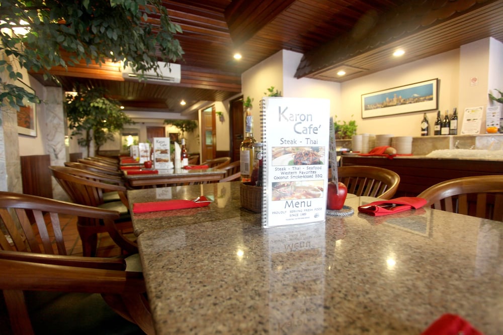 Karon Café Inn
