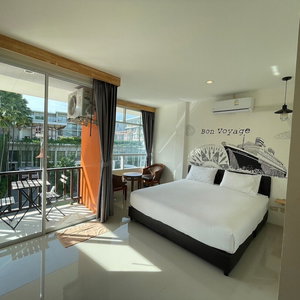Hotel Dwell Phuket Airport cazare Suwannaphum