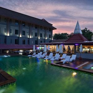 Sejur Tuana Hotels The Phulin Resort vacanta Karon Beach