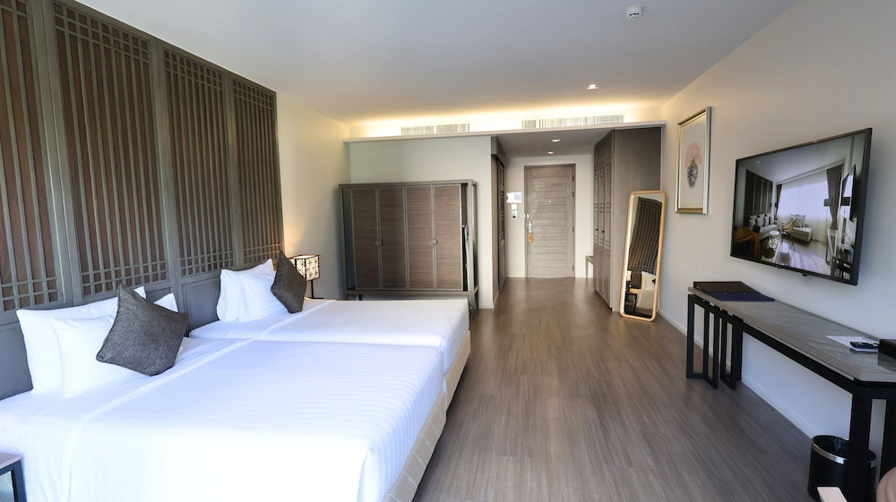 Hotel Bella Nara Phuket Naiyang Beach