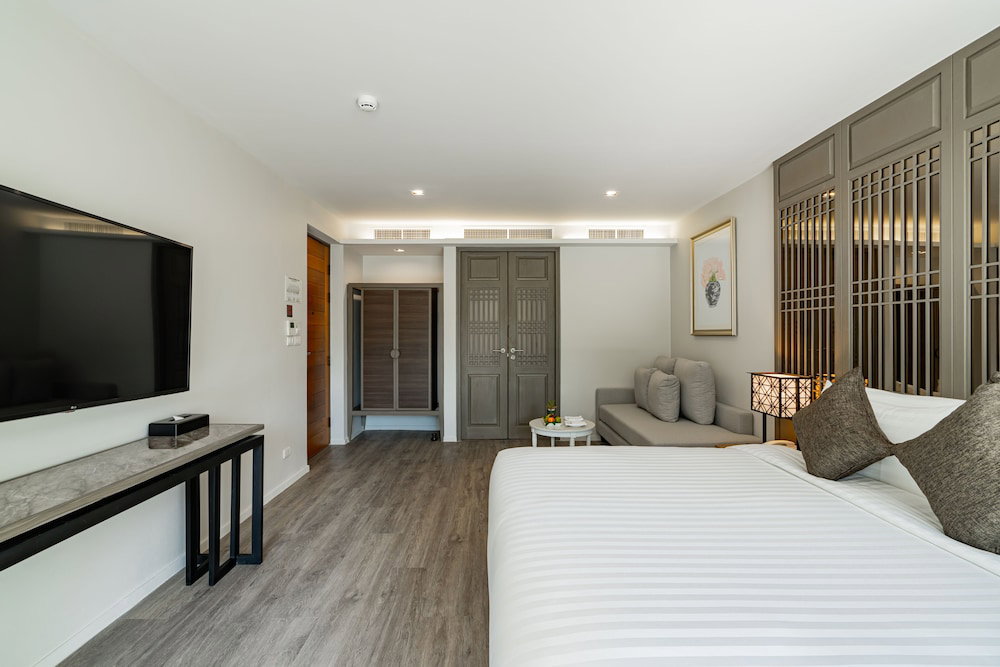 Bella Nara Phuket Naiyang Beach