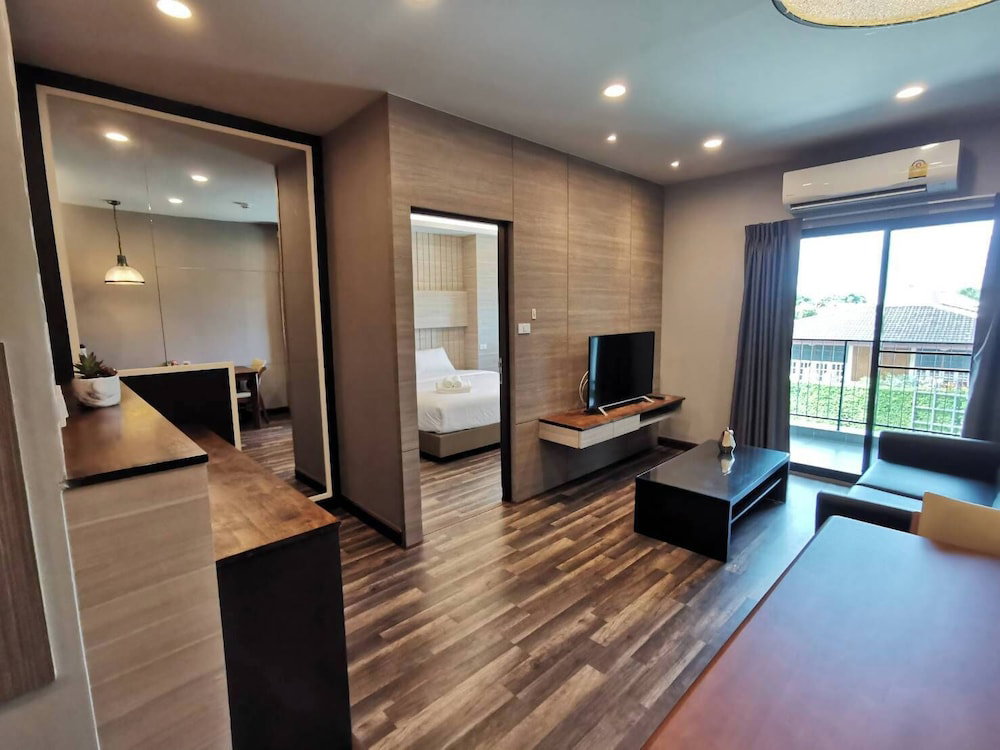 Premier Luxe Hotel