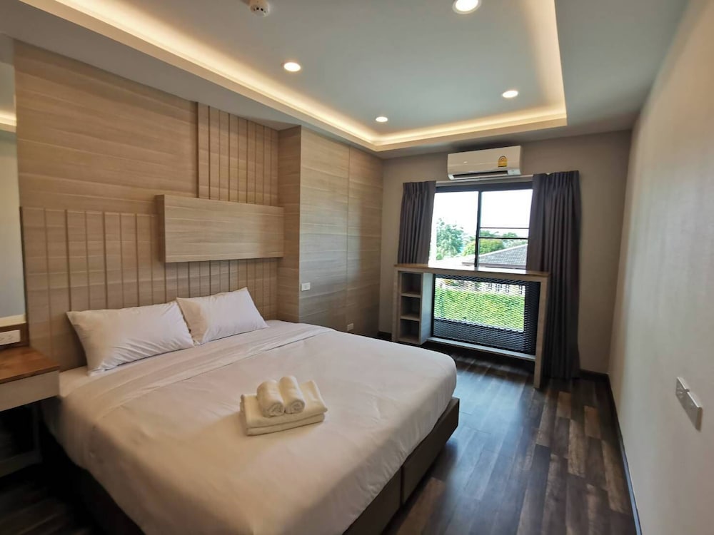 Premier Luxe Hotel