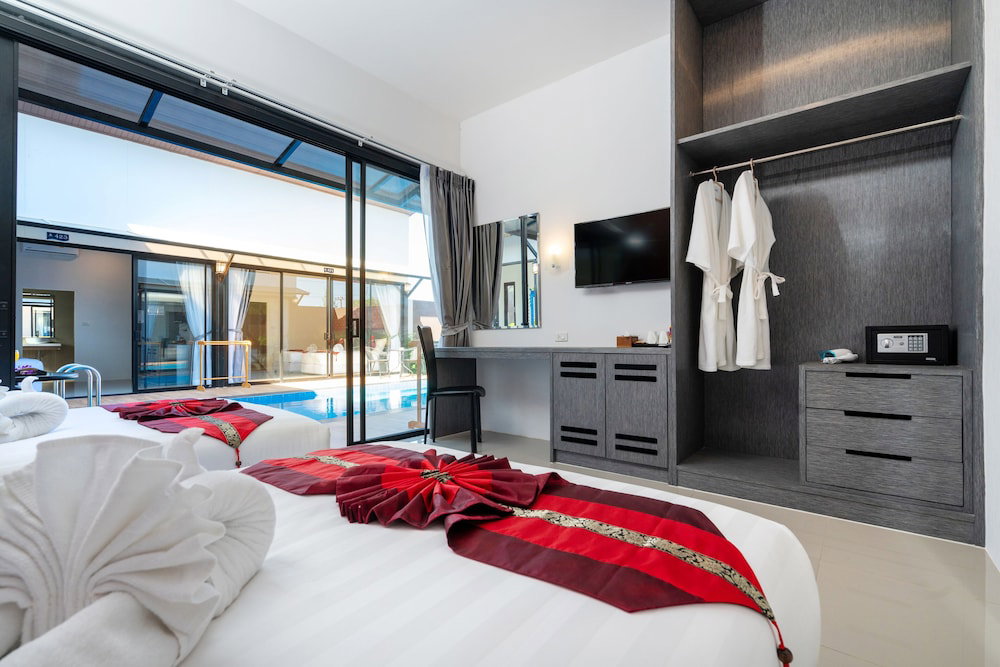 Thames Tara Private Pool Villa Rawai Phuket