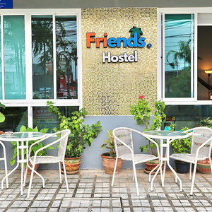 Hotel Friends Hostel - Phuket Airport cazare Suwannaphum