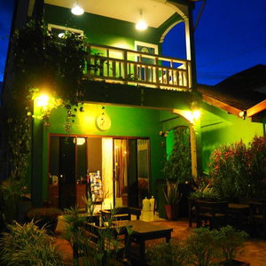 Hotel Wayla Hostel - Adults Only cazare Saladan