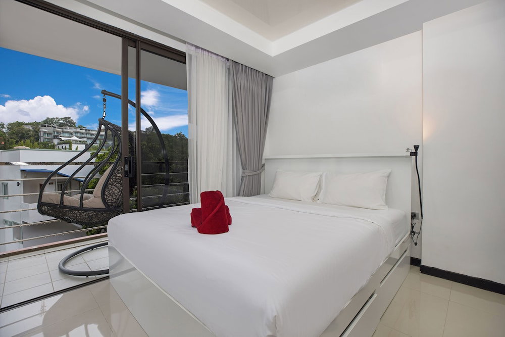 Chill & Relax Stay At Rawai Condo 311